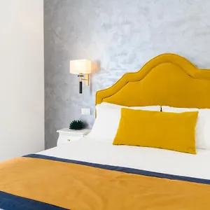 Luxury House Alojamento de Acomodação e Pequeno-almoço